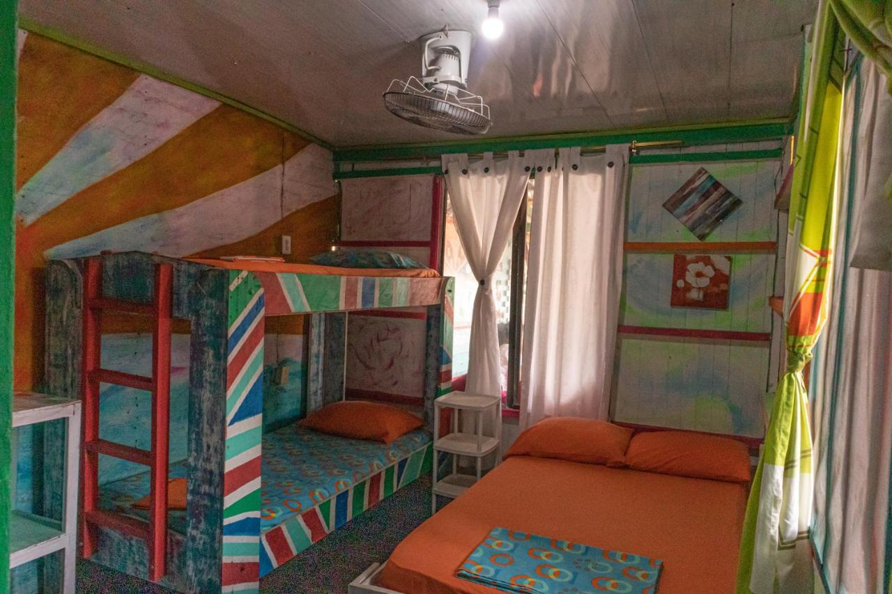 Hostal Liliana Buenaventura Exterior photo