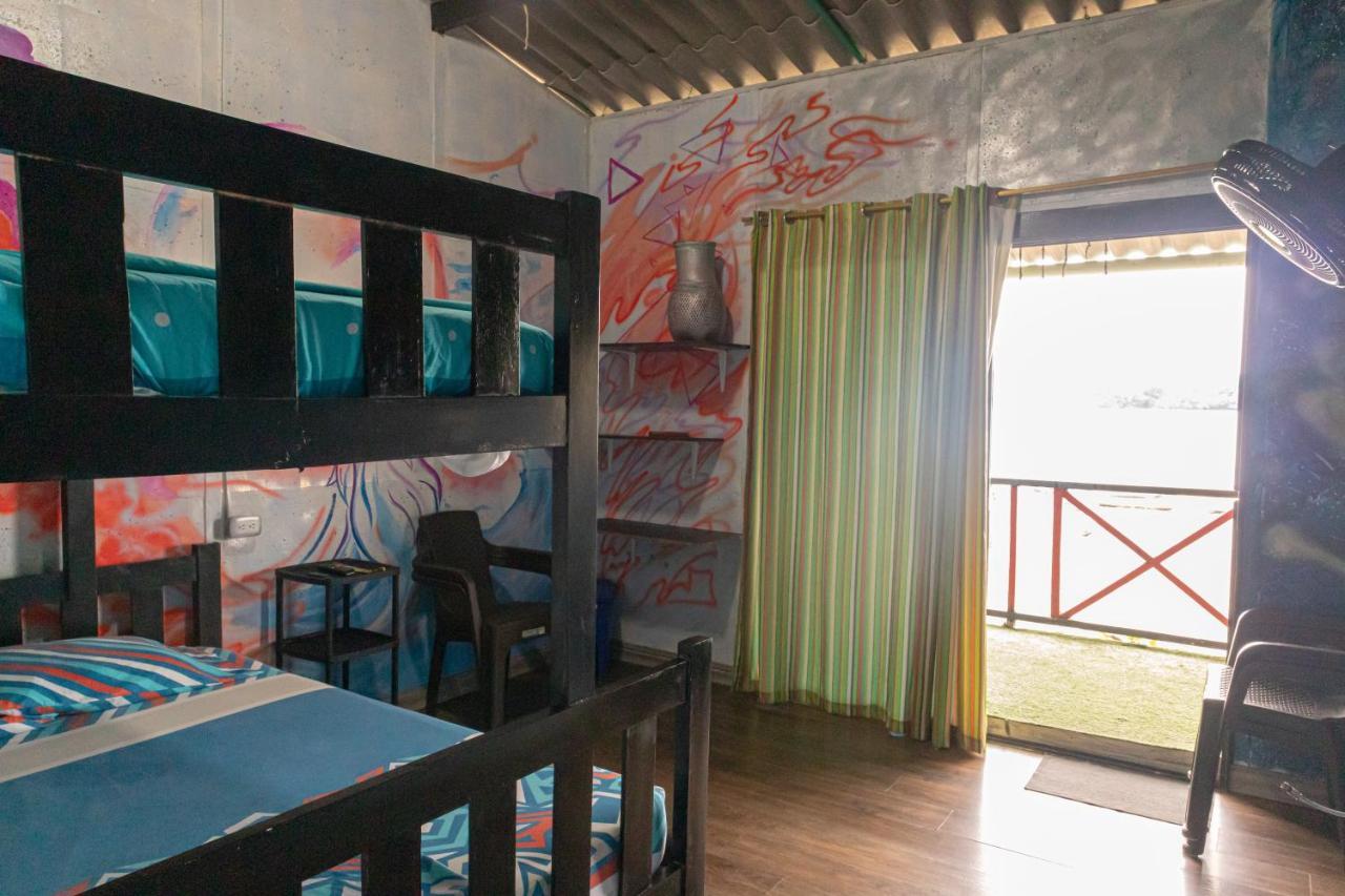 Hostal Liliana Buenaventura Exterior photo