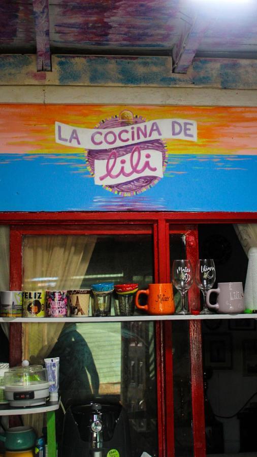 Hostal Liliana Buenaventura Exterior photo